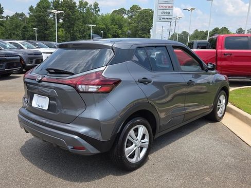Used 2025 Nissan Kicks Play S FWD image 12