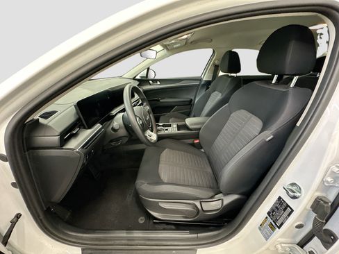 Used 2025 Kia K5 LXS FWD image 13