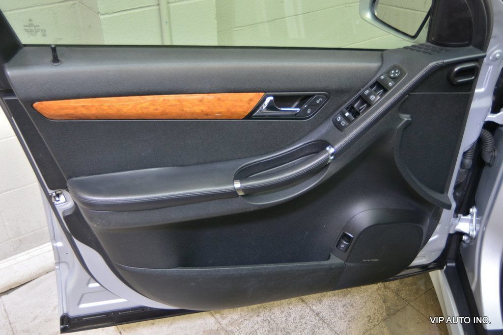 Used 2007 Mercedes-Benz R 320 CDI 4MATIC image 7