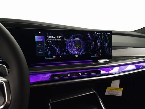 Used 2023 BMW 760i xDrive image 25