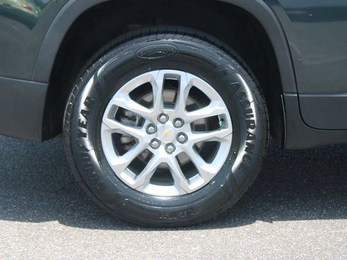 Used 2020 Chevrolet Traverse LT FWD image 14