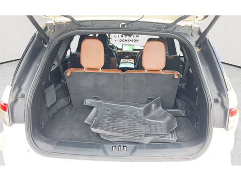Used 2020 Lincoln Aviator Reserve w/ Equipment Group 201A AWD/4WD image 24