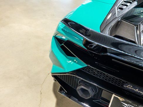 Used 2023 Lamborghini Huracan Tecnica RWD image 18