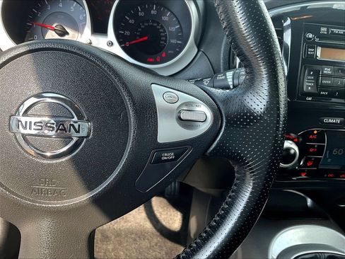 Used 2013 Nissan Juke SV FWD image 11