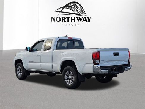 Used 2019 Toyota Tacoma 4x4 Access Cab image 5