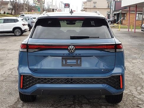 New 2026 Volkswagen Tiguan SE R-Line image 4