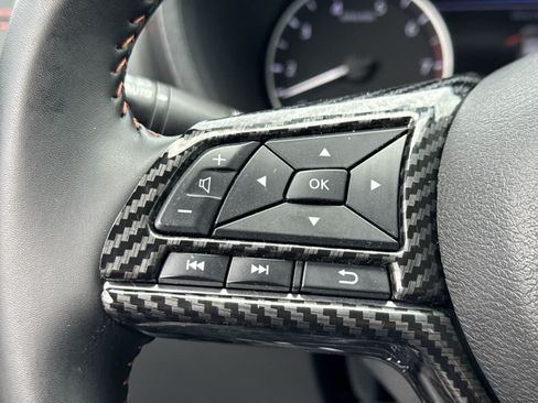Used 2025 Nissan Sentra SR w/ Midnight Edition FWD image 30