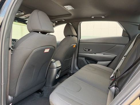 New 2026 Hyundai Elantra SEL Sport Premium FWD image 32