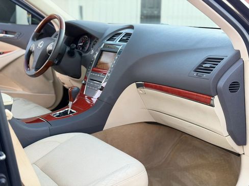 Used 2010 Lexus ES 350 FWD image 25