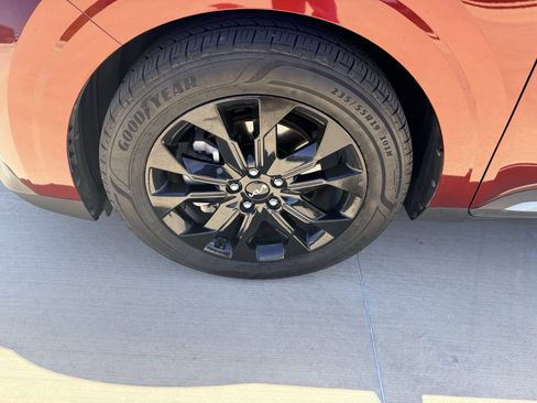 Used 2023 Kia Carnival SX FWD image 24