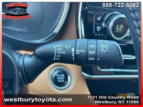 Used 2024 Toyota Highlander Platinum AWD/4WD image 27