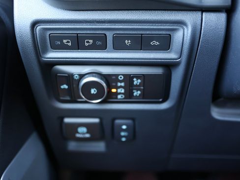 Used 2024 Ford F150 Platinum w/ Equipment Group 702A High image 38