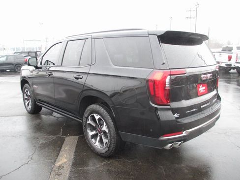 Used 2025 GMC Yukon AT4 Ultimate image 8