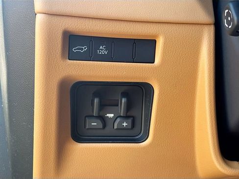 New 2026 Lexus LX 700h Luxury AWD/4WD image 38