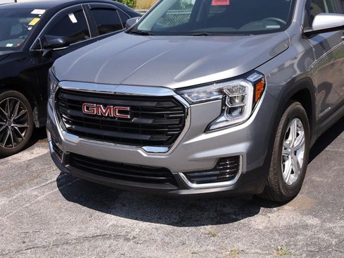 Used 2024 GMC Terrain SLE FWD image 5