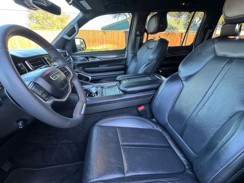 Used 2022 Jeep Wagoneer Series III w/ Convenience Group I image 26