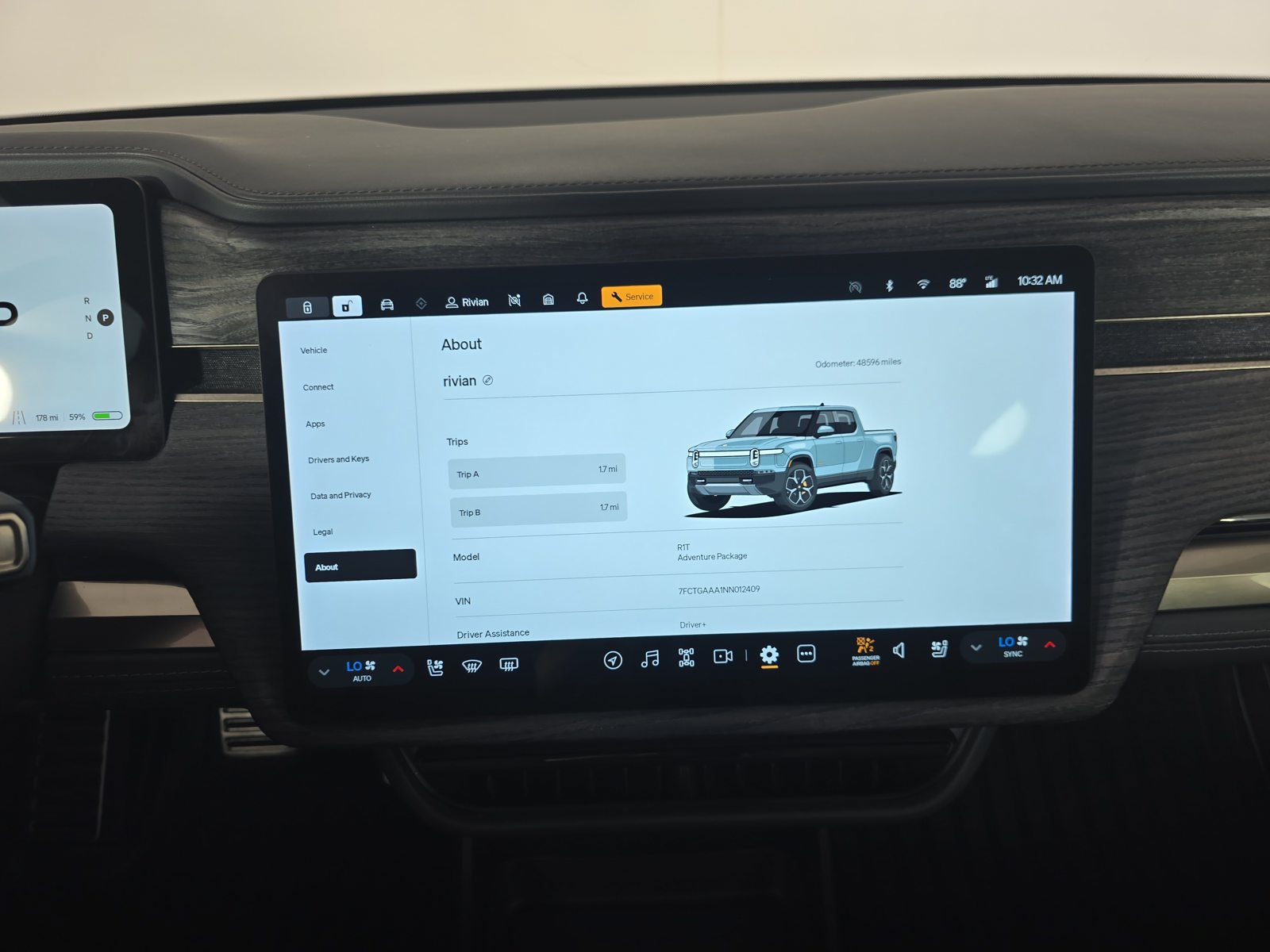 Used 2022 Rivian R1T Adventure AWD/4WD image 27