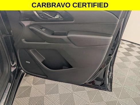Certified 2023 Chevrolet Traverse High Country FWD image 36