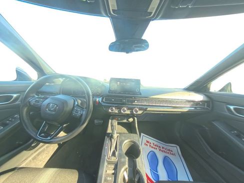 Used 2023 Honda Civic Sport image 22