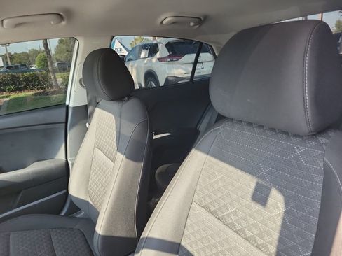 Used 2023 Kia Rio LX FWD image 17