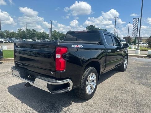 Used 2020 Chevrolet Silverado 1500 LTZ w/ LTZ Premium Package AWD/4WD image 3