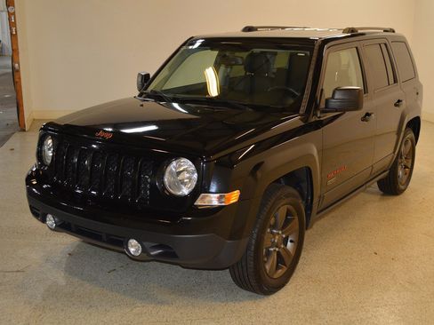 Used 2017 Jeep Patriot 75th Anniversary w/ Power Value Group image 7