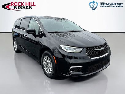 Used 2024 Chrysler Pacifica Touring-L