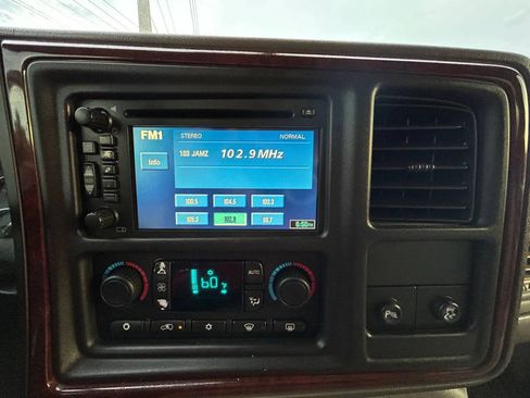 Used 2006 Cadillac Escalade AWD image 23