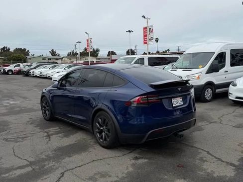 Used 2022 Tesla Model X image 6
