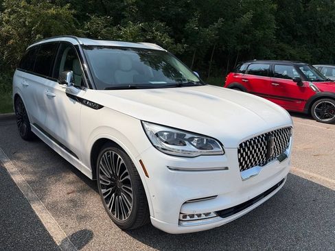Used 2022 Lincoln Aviator Black Label w/ Dynamic Handling Package AWD/4WD image 3