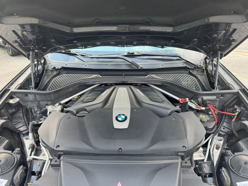 Used 2015 BMW X5 xDrive50i image 39