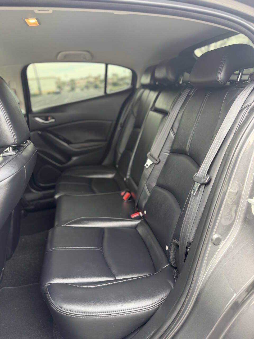 Used 2017 MAZDA MAZDA3 Touring FWD image 13