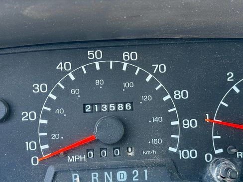 Used 2000 Ford F250 XLT image 16