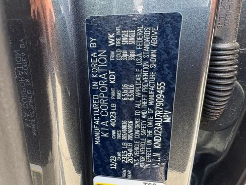 Used 2024 Kia Soul LX w/ Option Group 015 FWD image 36