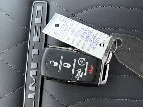 New 2026 RAM 2500 Limited image 32