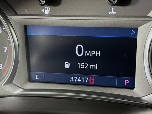 Used 2023 Chevrolet Traverse LT w/ LPO, Floor Liner Package image 2