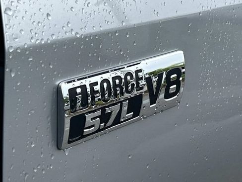 Used 2016 Toyota Tundra SR5 AWD/4WD image 10