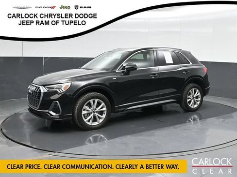 Used 2023 Audi Q3 2.0T Premium w/ Convenience Package AWD/4WD image 1