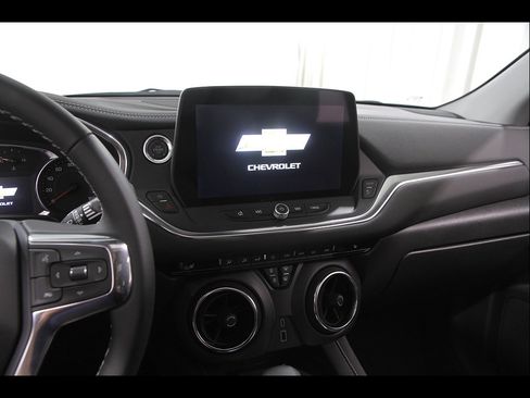 Used 2026 Chevrolet Blazer LT w/ LPO, Black Sport Package AWD/4WD image 9