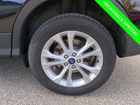 Used 2019 Ford Escape SE image 14