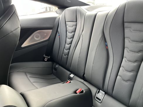 Used 2025 BMW M850i xDrive Coupe image 30