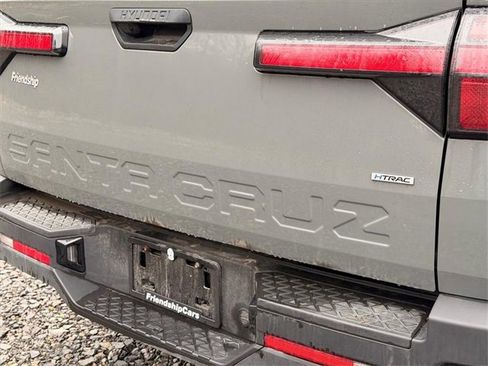 Certified 2024 Hyundai Santa Cruz SEL image 9