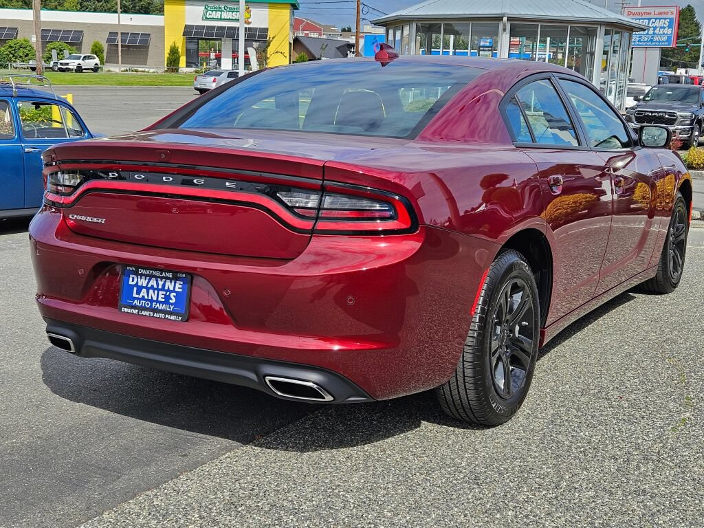 Used 2023 Dodge Charger SXT RWD image 4