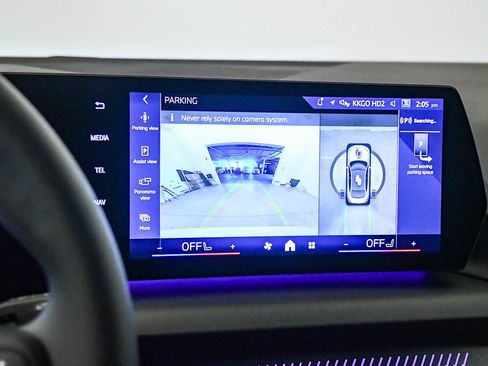 Used 2026 BMW 228i w/ Technology Package FWD image 21
