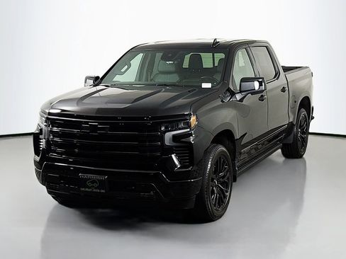 Certified 2025 Chevrolet Silverado 1500 High Country w/ Midnight Edition image 3