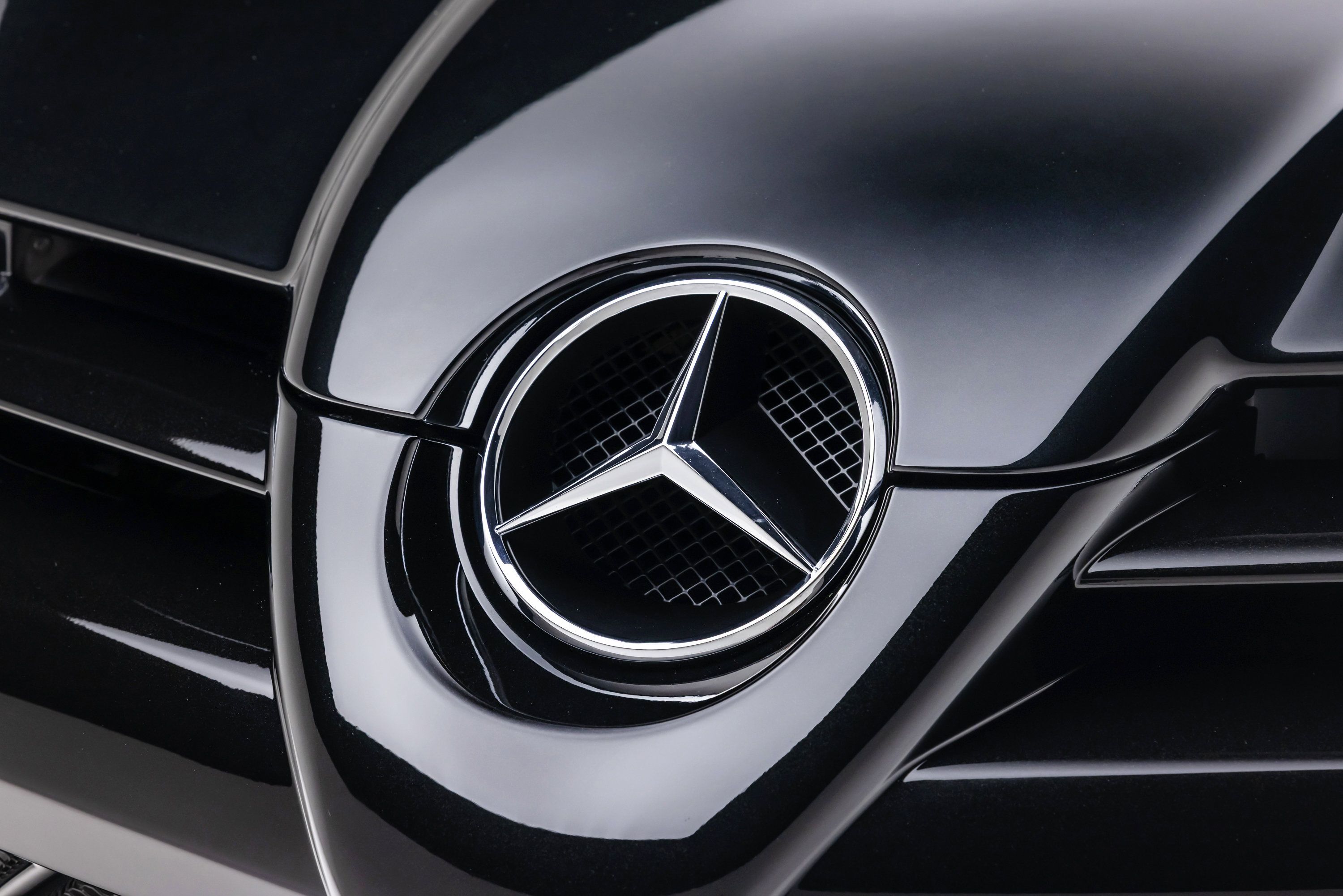 Used 2005 Mercedes-Benz SLR image 30