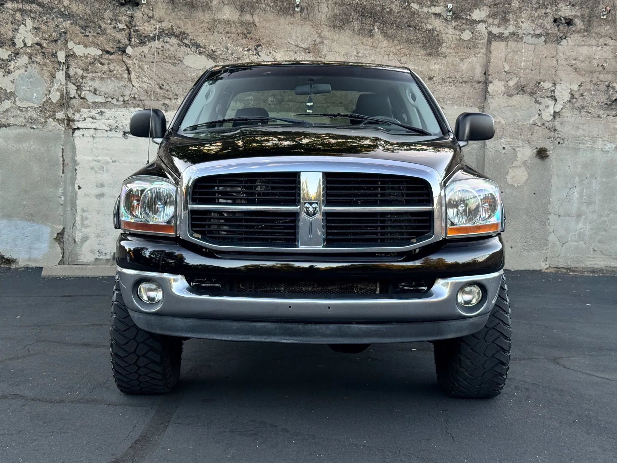 Used 2006 Dodge Ram 2500 Truck SLT AWD/4WD image 11