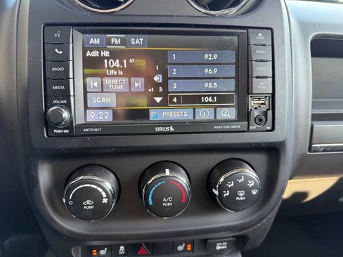 Used 2016 Jeep Patriot High Altitude image 21