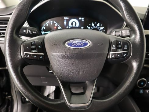 Used 2021 Ford Escape SE image 3