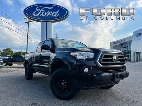 Used 2022 Toyota Tacoma SR5 AWD/4WD image 1